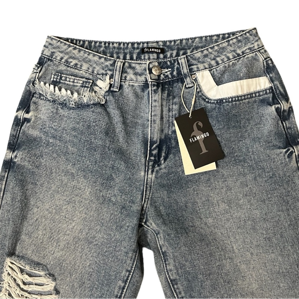 NWT FLAMINGO Distressed Straight Leg Medium Wash Jeans Unique Pocket Detailing - Picture 4 of 10